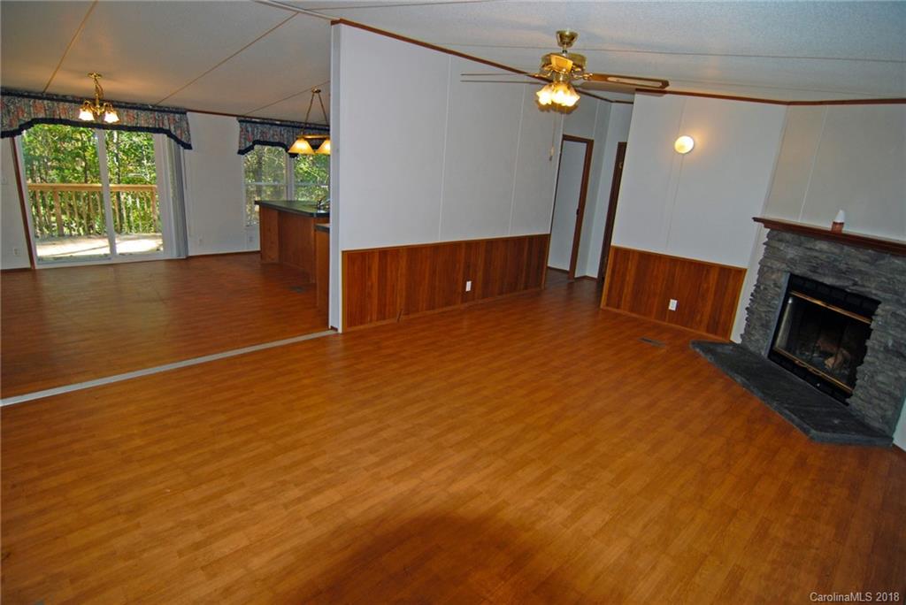 256 Davidson Road Swannanoa, NC 28778 - Photo 7 of 27 Gallery Image 7