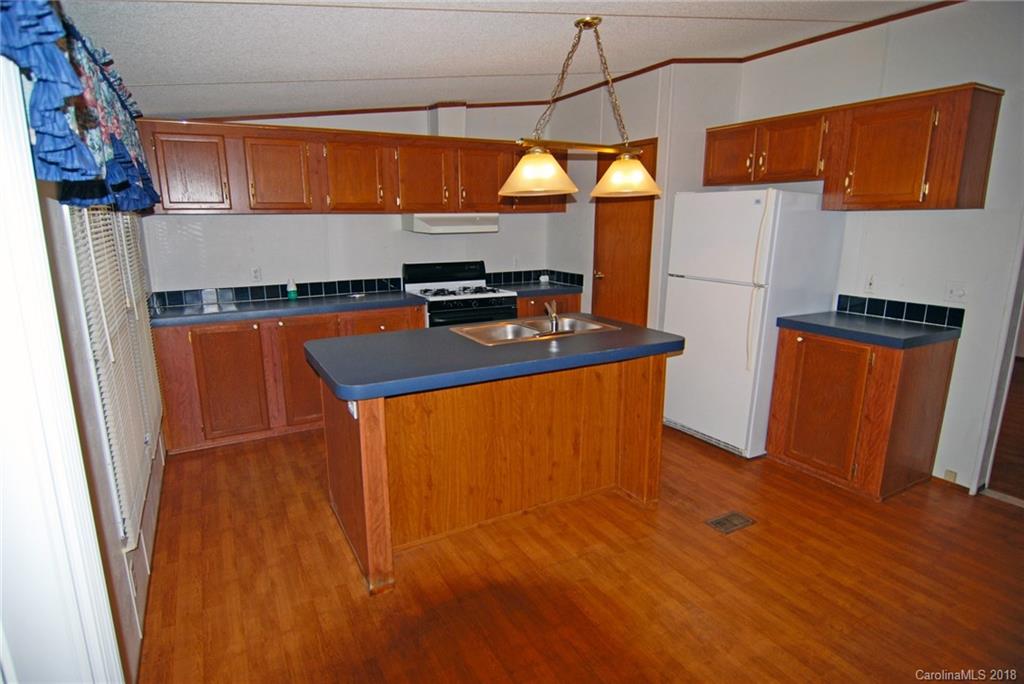 256 Davidson Road Swannanoa, NC 28778 - Photo 8 of 27 Gallery Image 8
