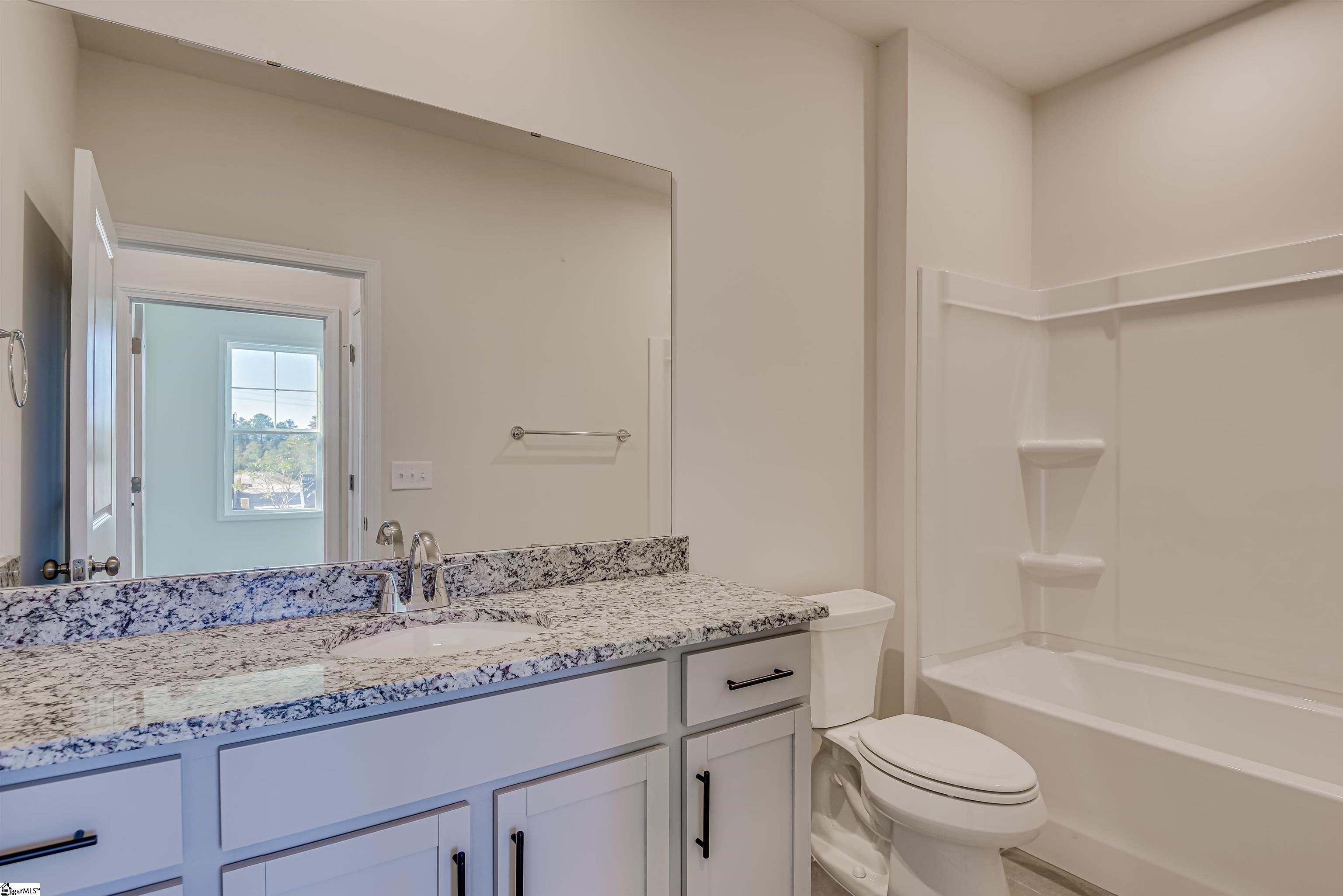 113 Harling Court Fountain Inn, SC 29644 - Photo 25 of 33