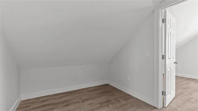 $2,850 | 2958 East Main Road, Portsmouth, RI 02871