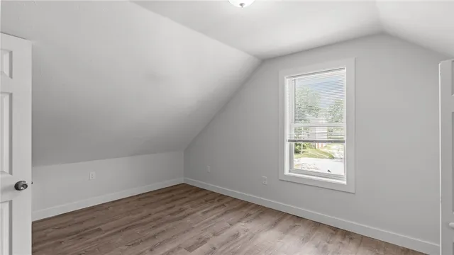 $2,850 | 2958 East Main Road, Portsmouth, RI 02871