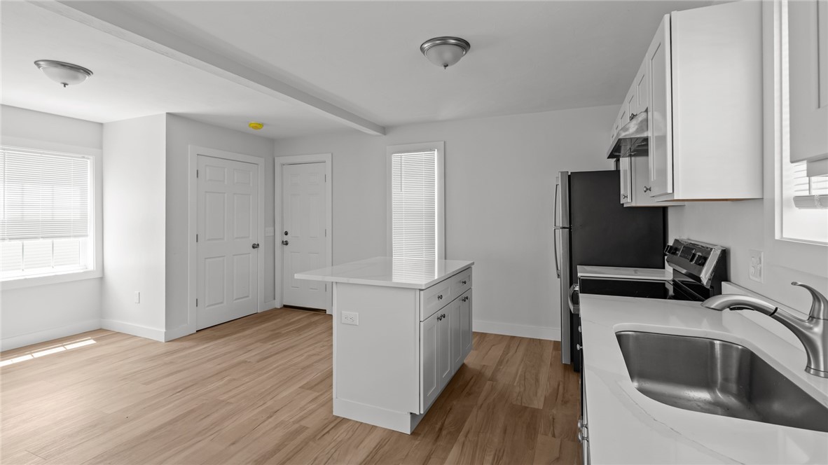 2958 East Main Road Portsmouth, RI 02871 - Photo 9 of 34