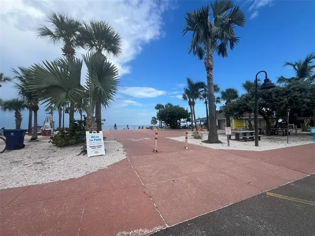 $4,100 | 1800 Pass A Grille Way, Unit 4, St. Pete Beach, FL 33706