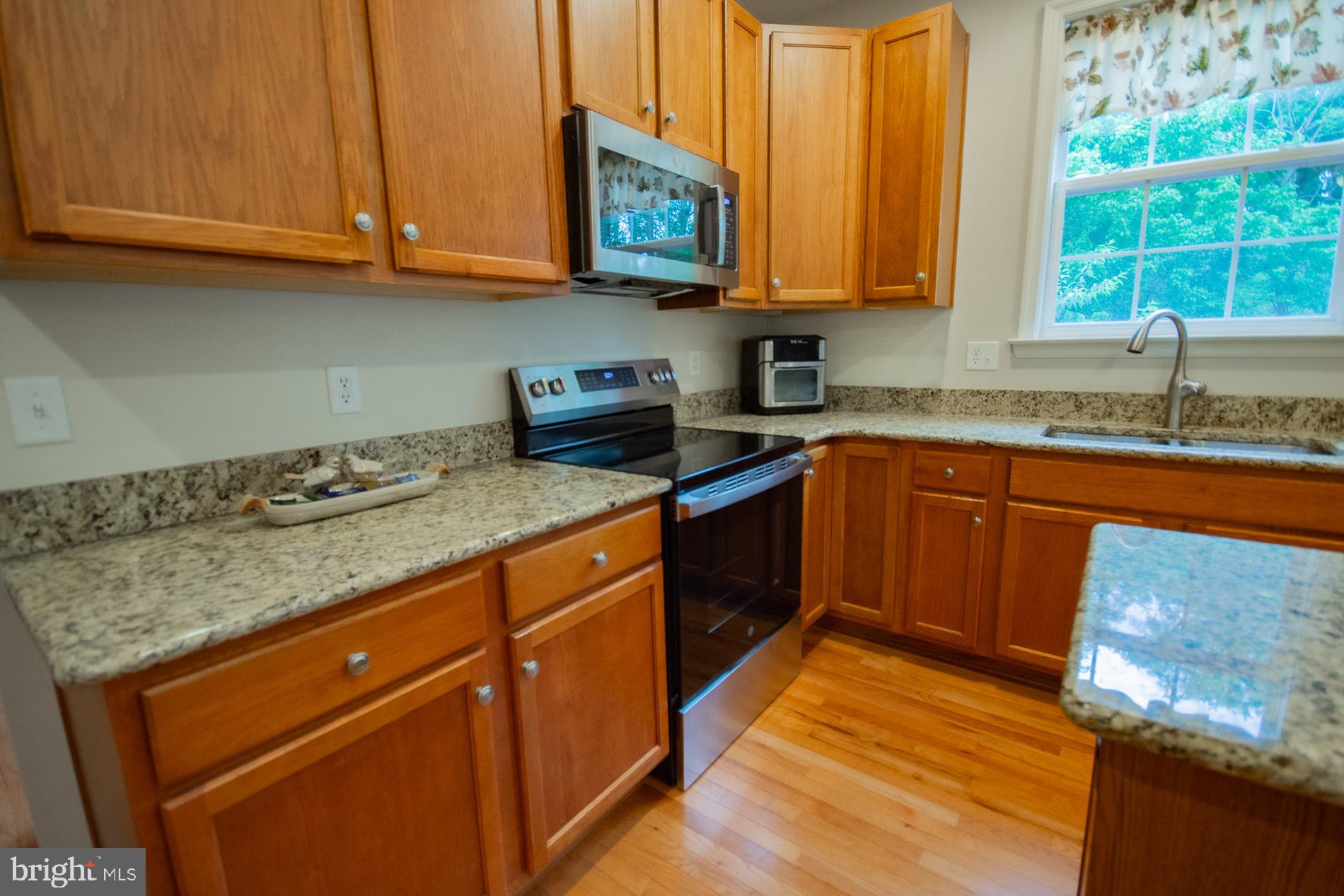 567 Rivanna Run Falling Waters, WV 25419 - Photo 17 of 96