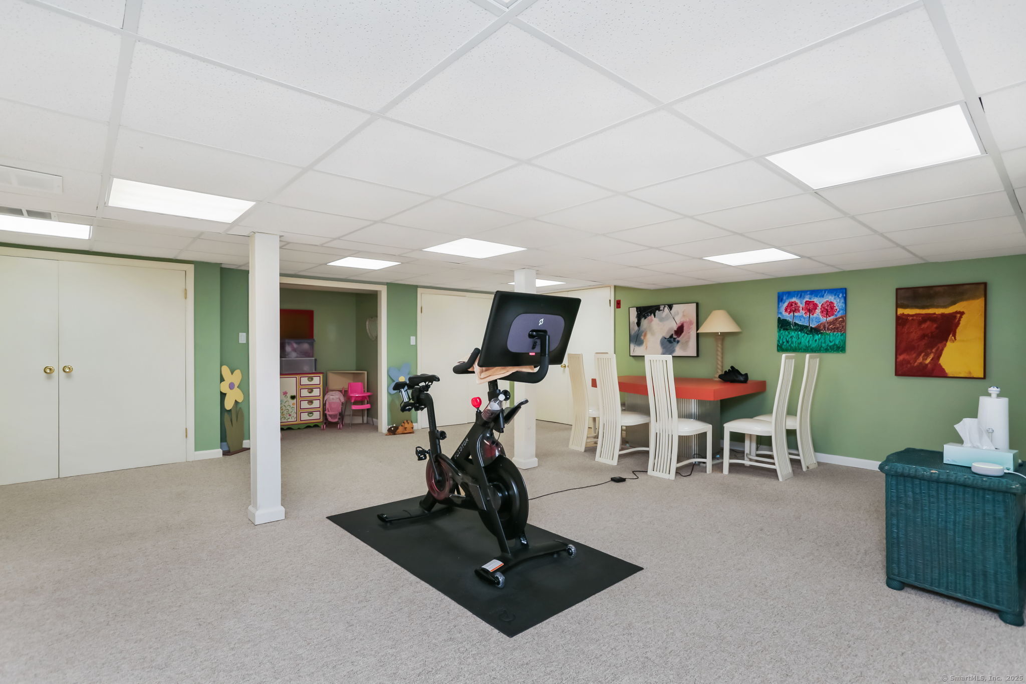 8 Hedgerow Common Weston, CT 06883 - Photo 26 of 37