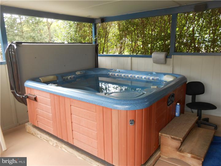 52 Autumn Road Churchville, PA 18966 - Photo 11 of 25 Hot Tub