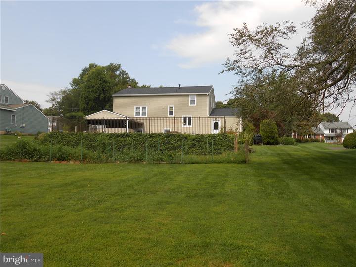 52 Autumn Road Churchville, PA 18966 - Photo 12 of 25 Back Yard