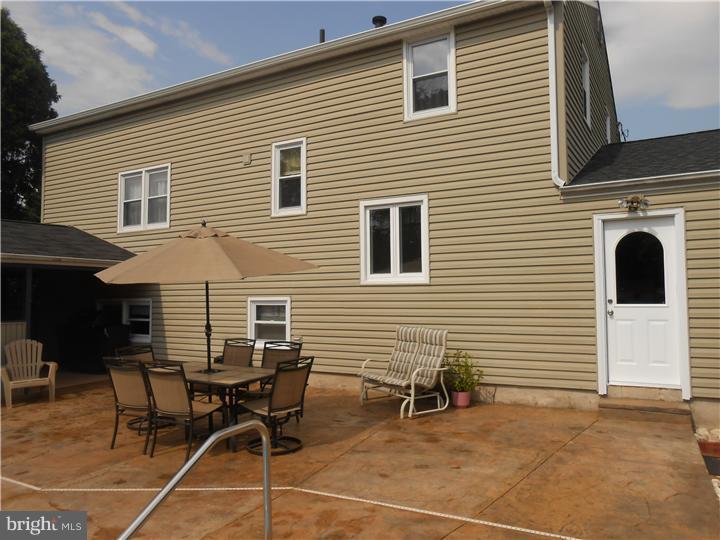 52 Autumn Road Churchville, PA 18966 - Photo 21 of 25 Patio