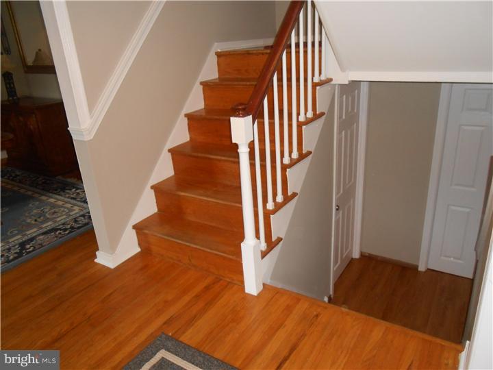 52 Autumn Road Churchville, PA 18966 - Photo 8 of 25 Foyer