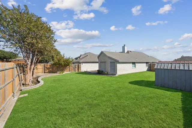 $2,800 | 4001 Lakeside Drive, Rowlett, TX 75088