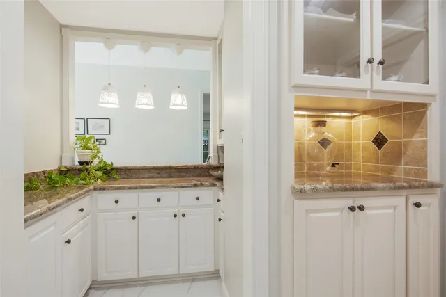 $1,330,000 | 354 Tealwood Drive, Houston, TX 77024