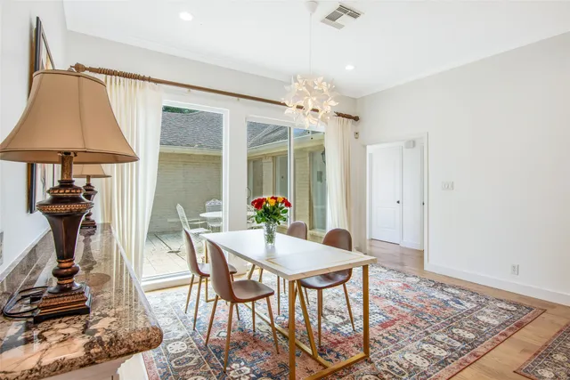 $1,330,000 | 354 Tealwood Drive, Houston, TX 77024