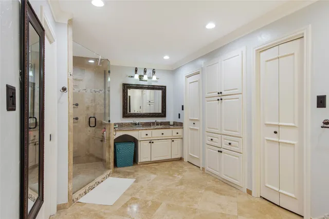 $1,330,000 | 354 Tealwood Drive, Houston, TX 77024