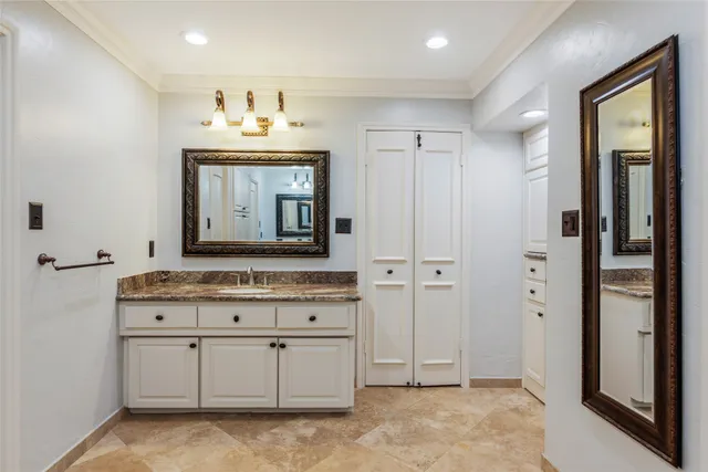 $1,330,000 | 354 Tealwood Drive, Houston, TX 77024