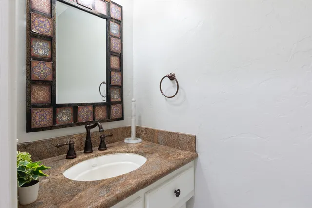 $1,330,000 | 354 Tealwood Drive, Houston, TX 77024