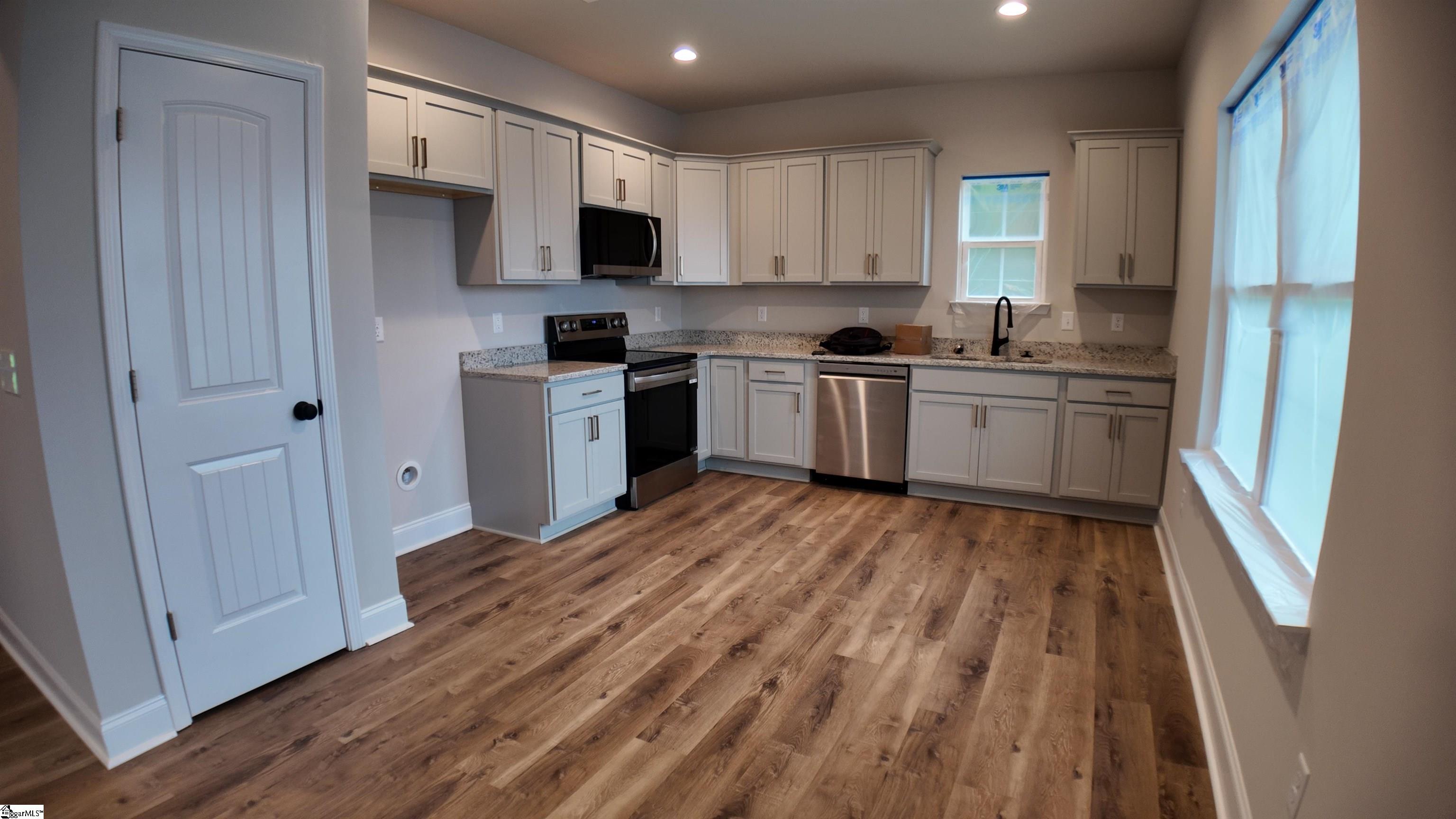 710 West Mauldin Street Anderson, SC 29625 - Photo 2 of 18 Gallery Image 2