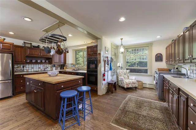 $4,000 | 28 Newport Street, Jamestown, RI 02835