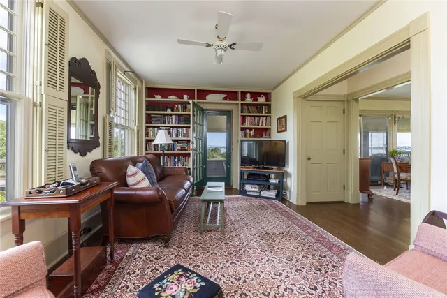 $4,000 | 28 Newport Street, Jamestown, RI 02835