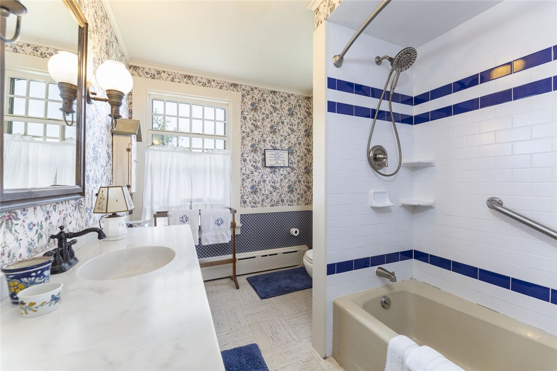 28 Newport Street Jamestown, RI 02835 - Photo 24 of 27