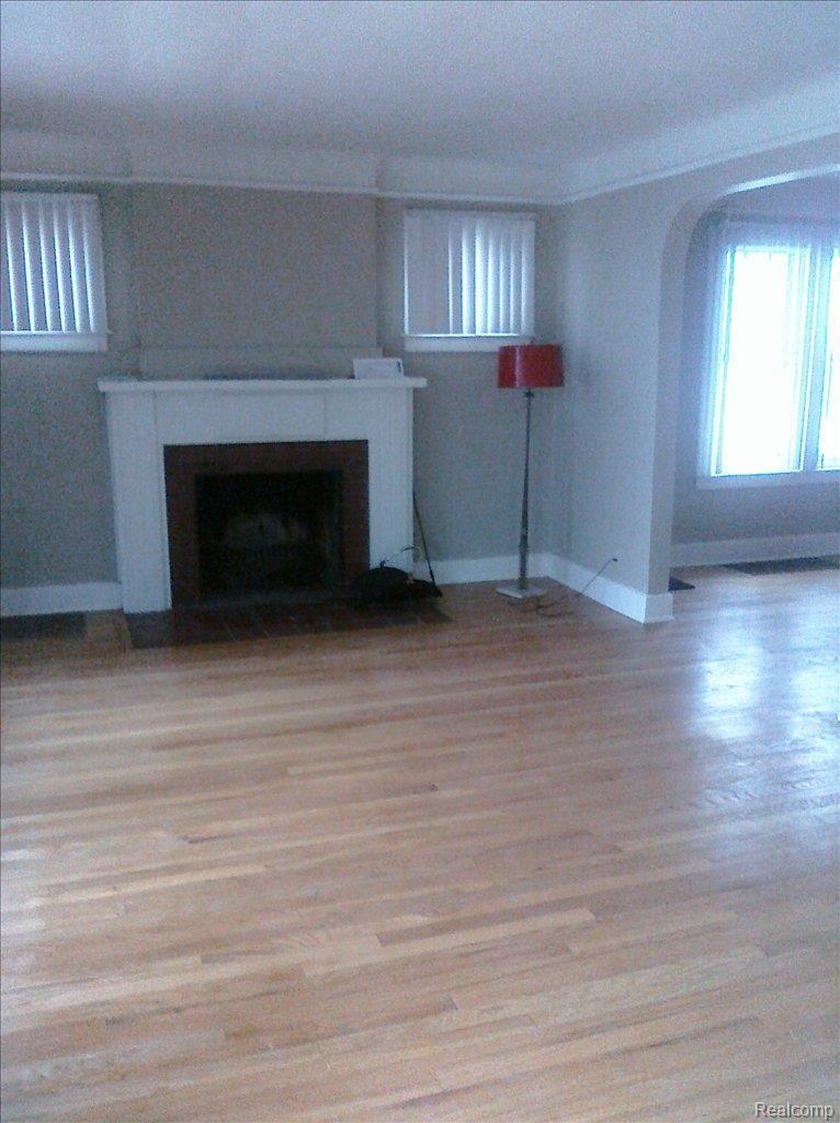 20404 Lichfield Road Detroit, MI 48221 - Photo 6 of 14 Awesome Fireplace