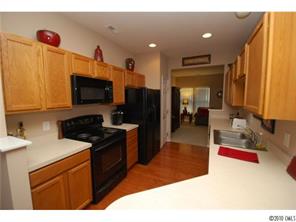 4909 Prosperity Ridge Road, Unit 4909 Charlotte, NC 28269 - Photo 4 of 14 Gallery Image 4
