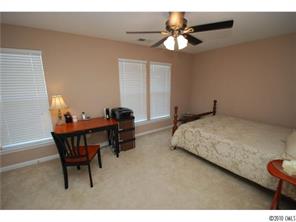 4909 Prosperity Ridge Road, Unit 4909 Charlotte, NC 28269 - Photo 10 of 14 Gallery Image 10