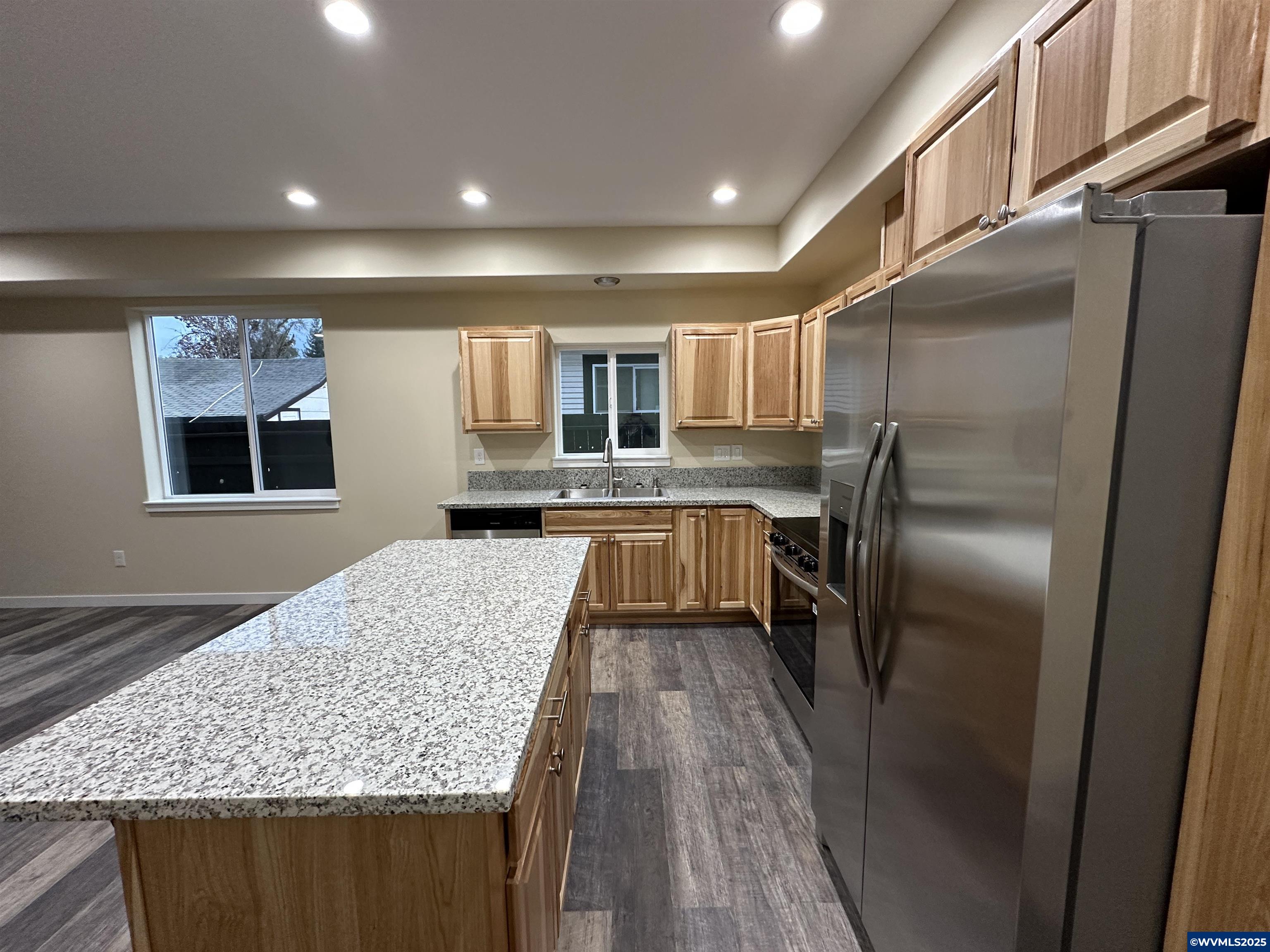 441-443 Southeast Denver Street Albany, OR 97321 - Photo 4 of 16