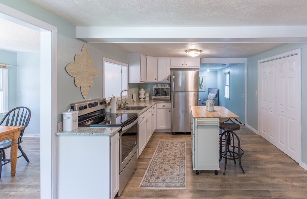 53 Rabbit Road Salisbury, MA 01952 - Photo 3 of 26