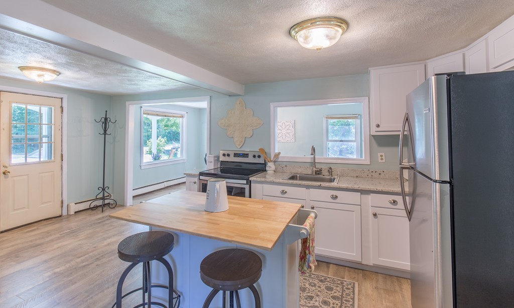 53 Rabbit Road Salisbury, MA 01952 - Photo 4 of 26