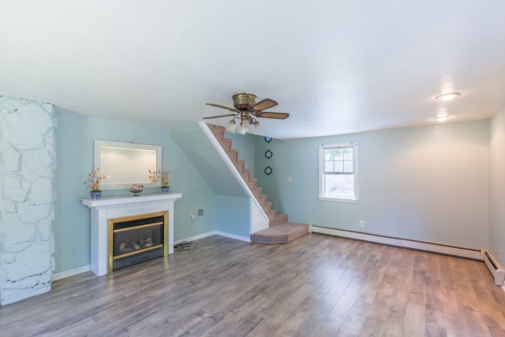 53 Rabbit Road Salisbury, MA 01952 - Photo 10 of 26