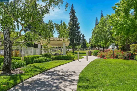 $1,929,000 | 219 Viewpoint Drive, Danville, CA 94506