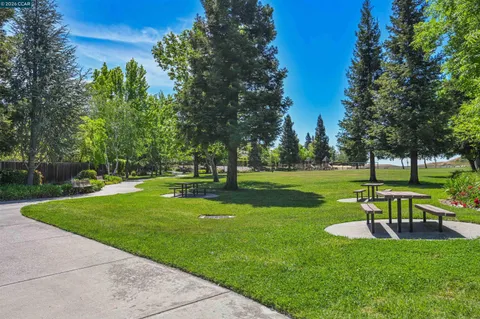 $1,929,000 | 219 Viewpoint Drive, Danville, CA 94506