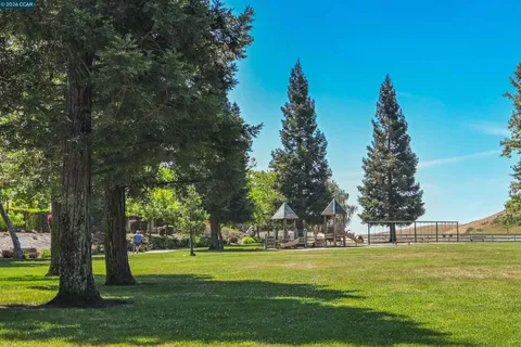 $1,929,000 | 219 Viewpoint Drive, Danville, CA 94506