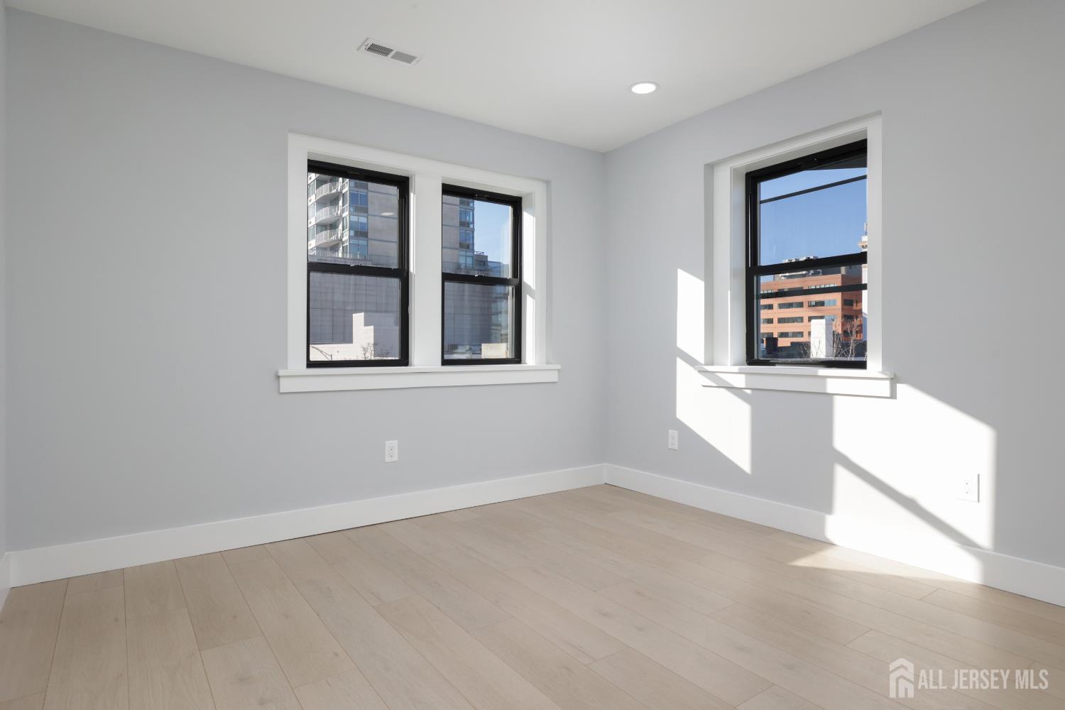 365 George Street, Unit 5 New Brunswick, NJ 08901 - Photo 11 of 24