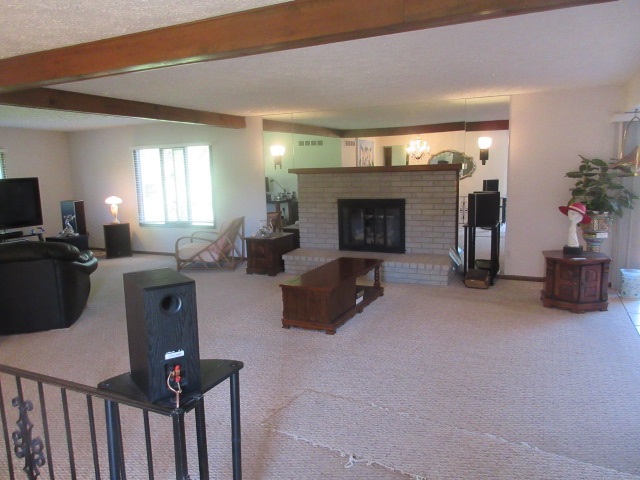 69394 Saxon Drive Romeo, MI 48065 - Photo 8 of 53 31362592-9.JPG