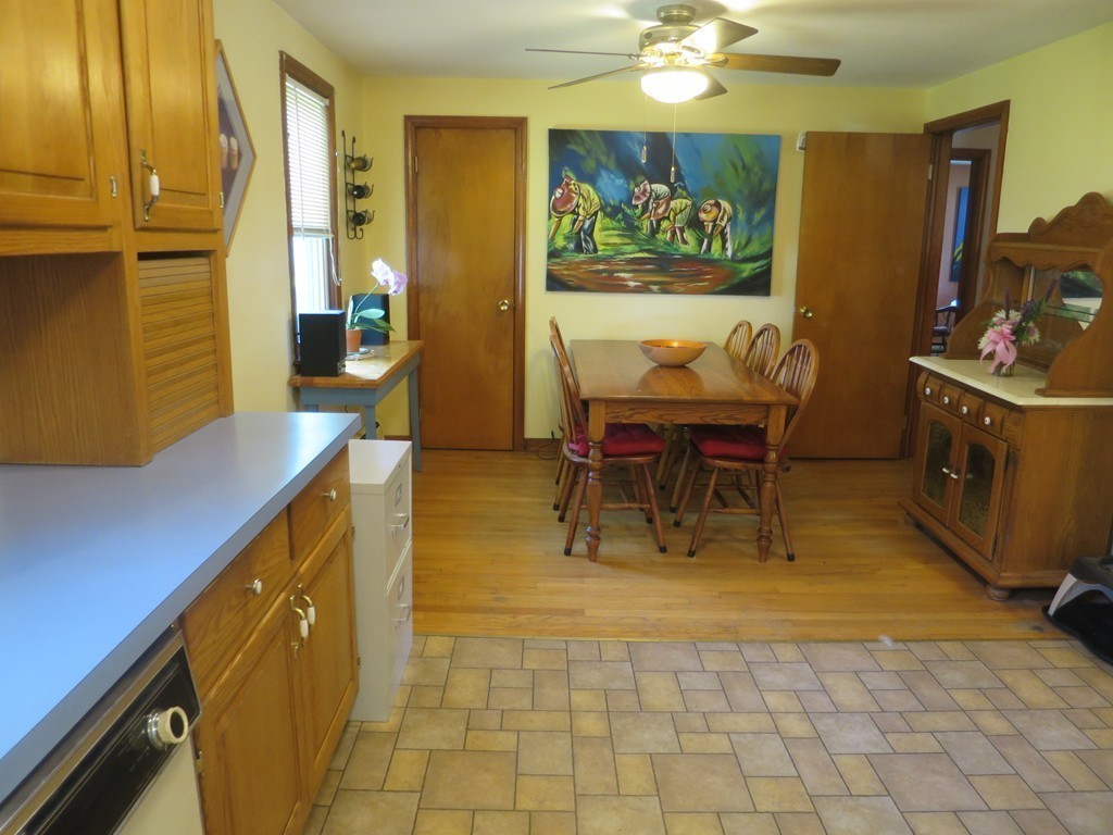 11 Dunbar Street Springfield, MA 01118 - Photo 9 of 24 Gallery Image 9