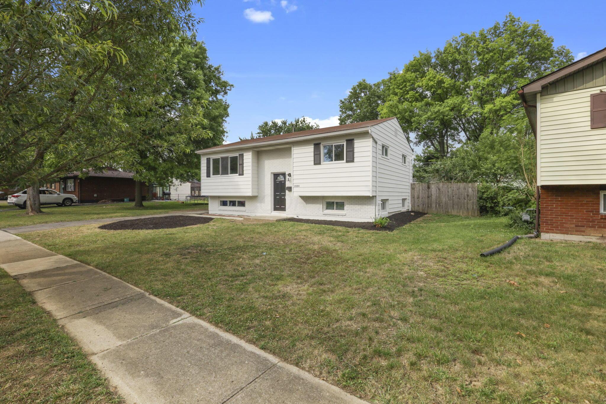 1884 Alsace Road Columbus, OH 43232 - Photo 38 of 39 43-web-or-mls-IMG_4259