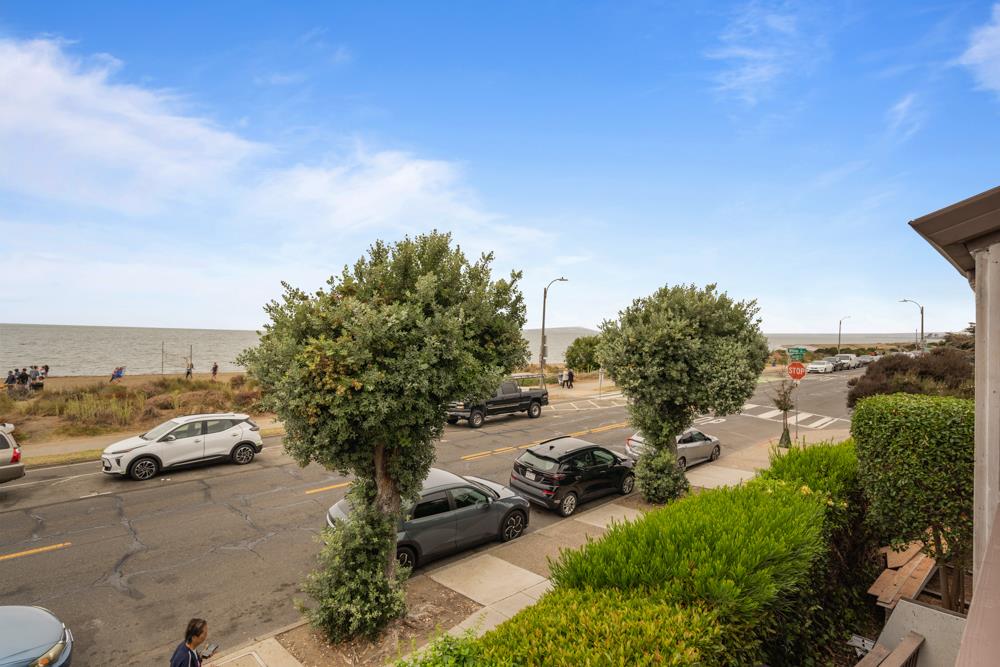 2101 Shore Line Drive, Unit 212 Alameda, CA 94501 - Photo 22 of 28 a view of cars parked on the roadside