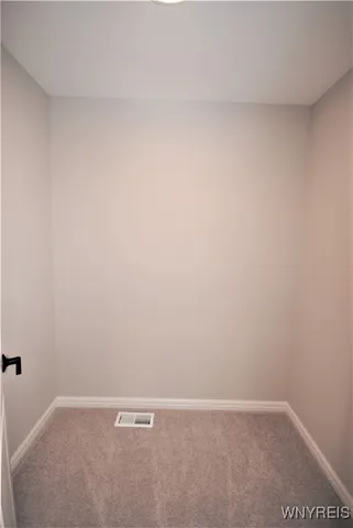 $799,900 | 7 Knoche Way, Orchard Park, NY 14127