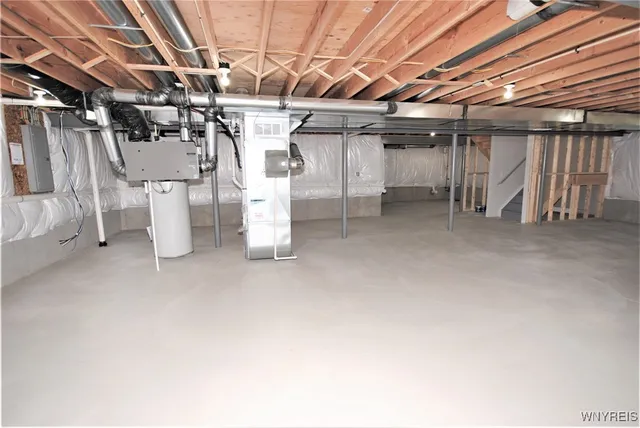 $799,900 | 7 Knoche Way, Orchard Park, NY 14127