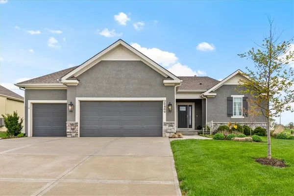 $520,000 | 20804 189th Street, Spring Hill, KS 66083