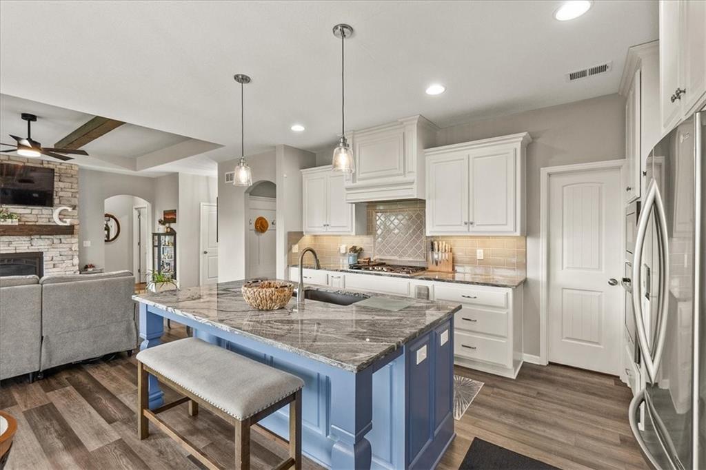 20804 189th Street Spring Hill, KS 66083 - Photo 11 of 38