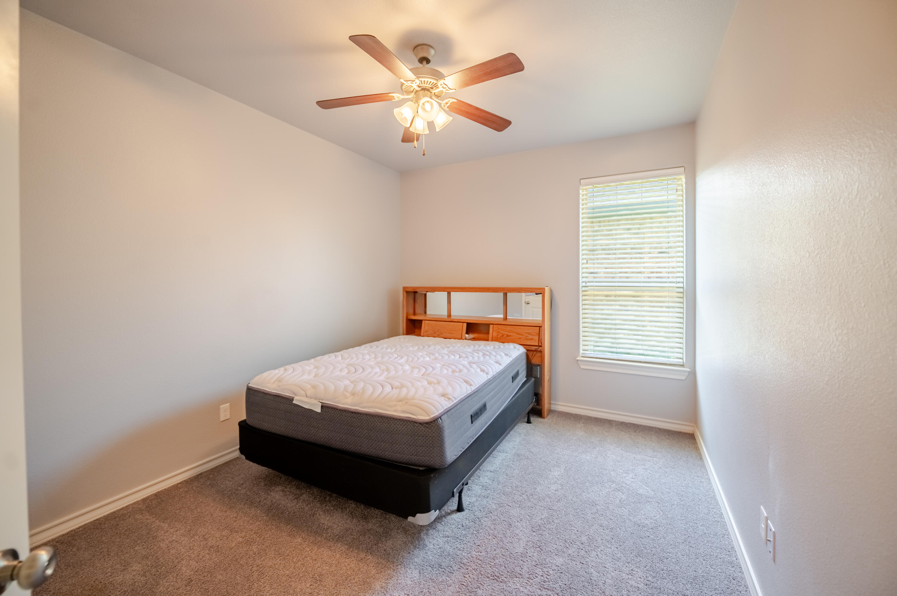 5232 Kemper Street Lubbock, TX 79416 - Photo 18 of 23 RE.Ke-17