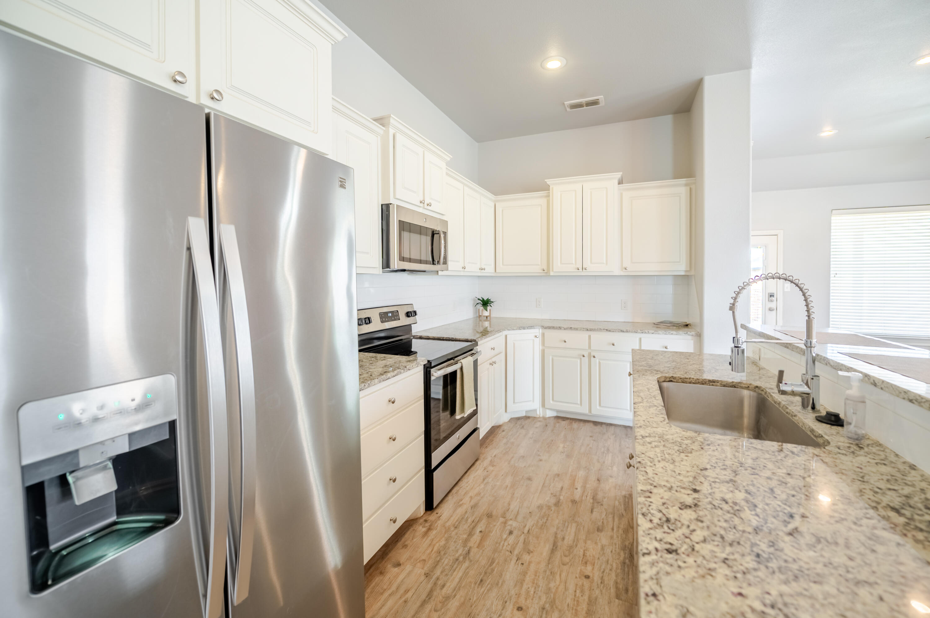 5232 Kemper Street Lubbock, TX 79416 - Photo 8 of 23 RE.Ke-20