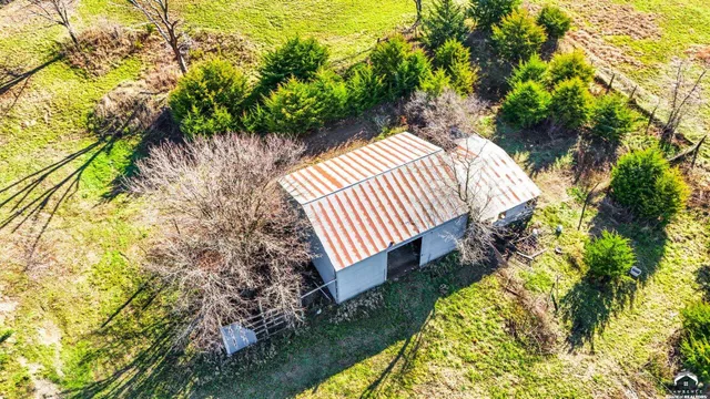 $275,000 | 1587 North 450th Road, Baldwin City, KS 66006