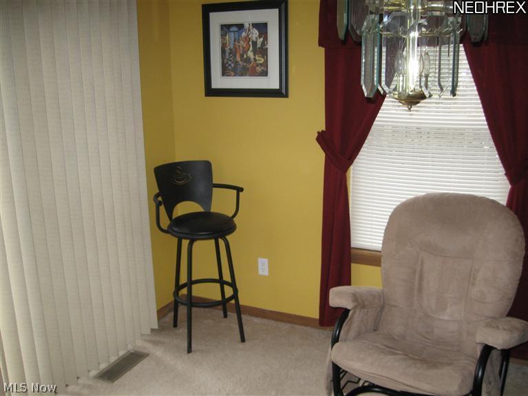 5942 Ridgeview Boulevard North Ridgeville, OH 44039 - Photo 4 of 19