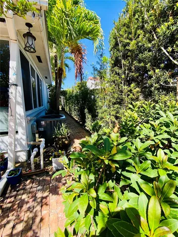 $1,150,000 | 1135 Southwest 62nd Avenue, West Miami, FL 33144
