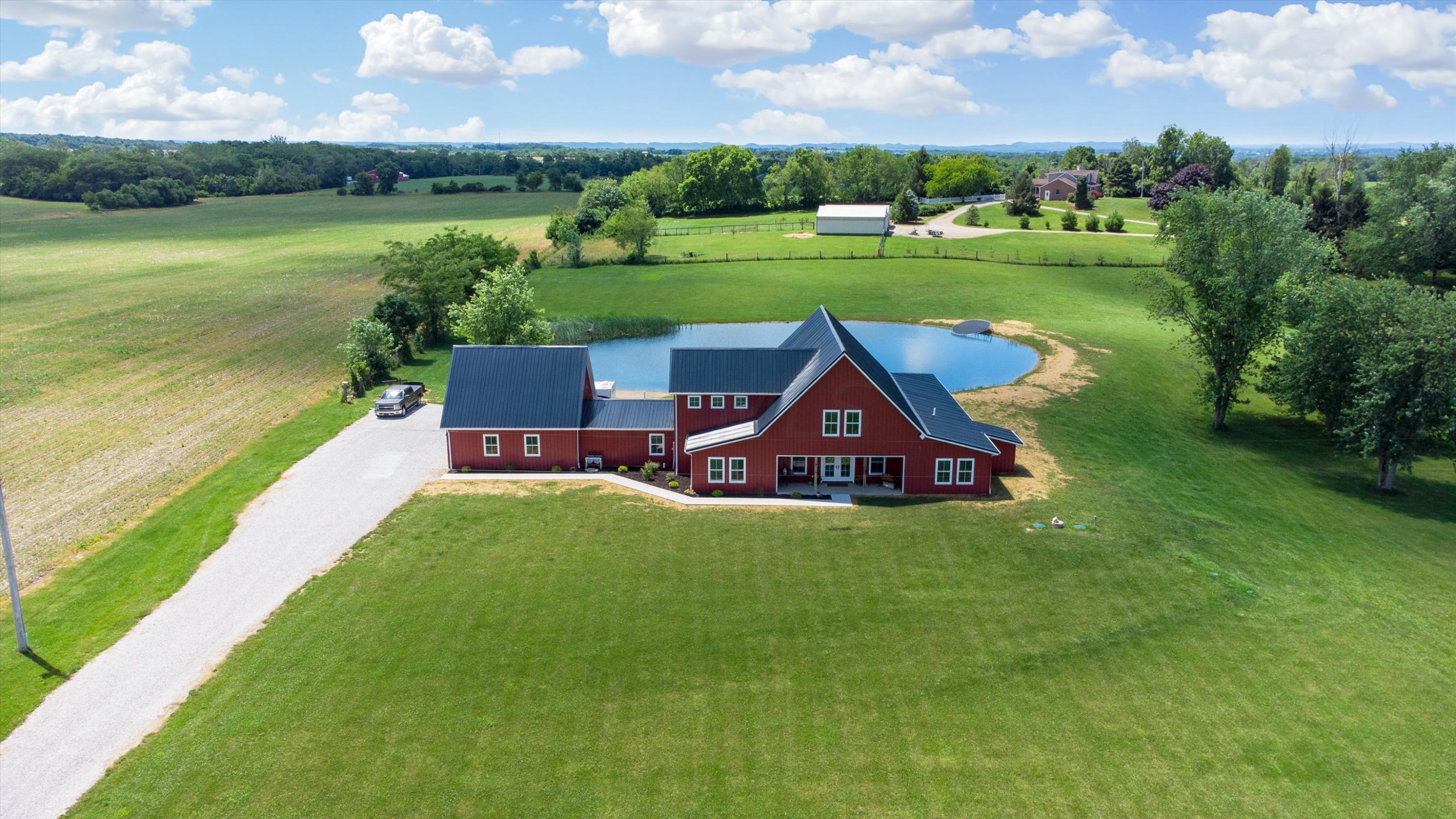 10401 Heigle Road Southwest Stoutsville, OH 43154 - Photo 1 of 41
