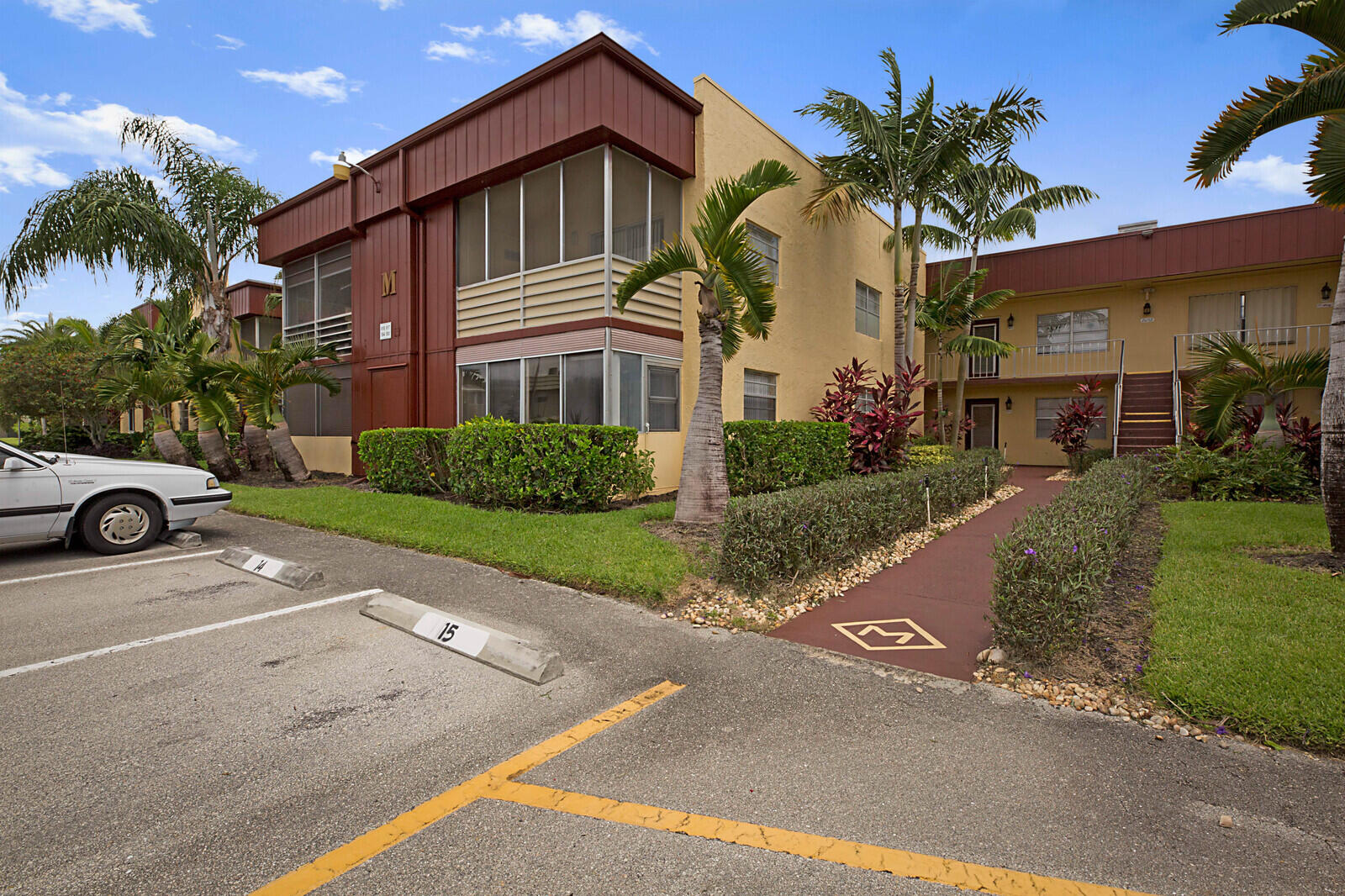 617 Flanders North Delray Beach, FL 33484 - Photo 1 of 22 exterior