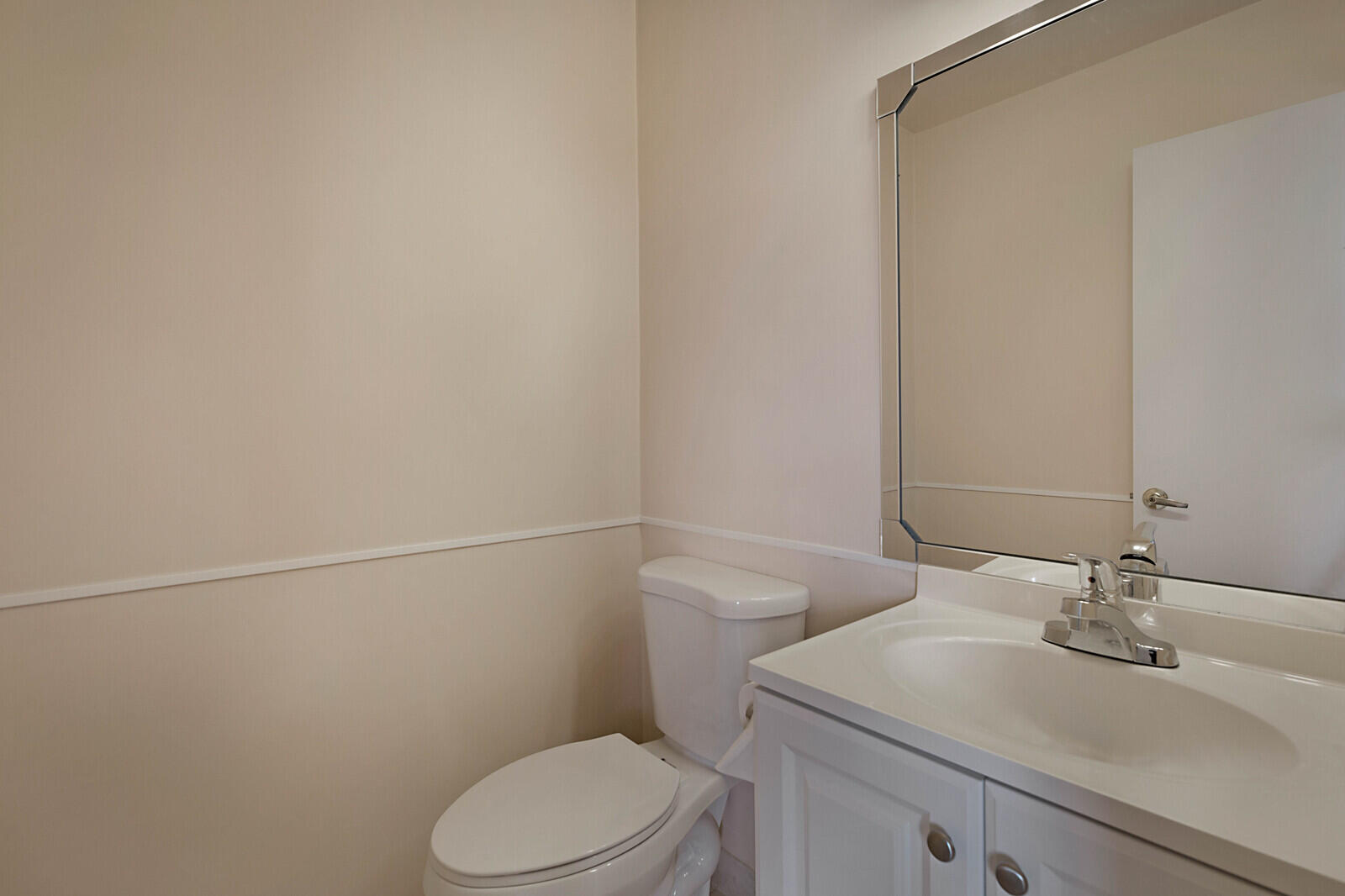 617 Flanders North Delray Beach, FL 33484 - Photo 12 of 22 11_617_Flanders_M11_mls